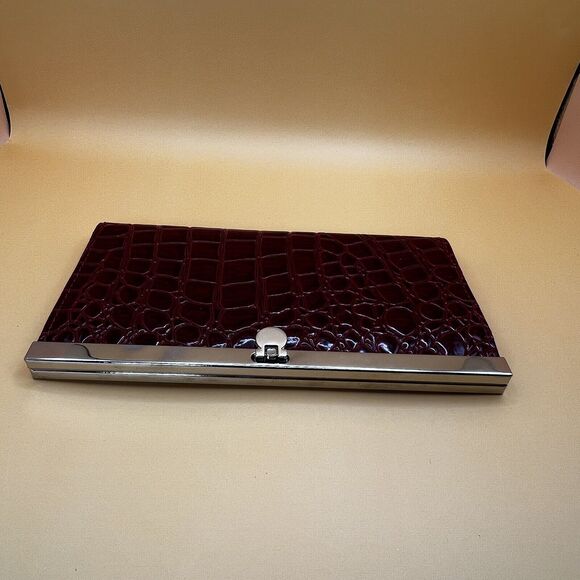 Women's Slim Vintage Faux Crocodile Wallet Mint Condition 1970's w/ 9 Card Slots - Picture 3 of 15